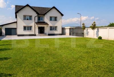 Casă individuală cu 5 camere cu Canalizare în Cristian - 1