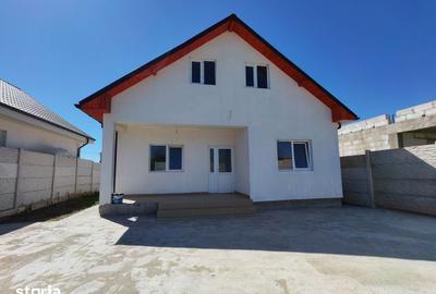 Casă cu 3 camere cu Teren 300 Mp în Lumina - 1