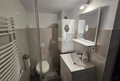 Casă cu Teren 580 Mp în Central - 2