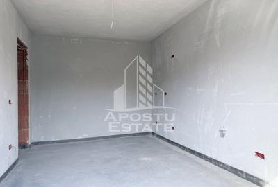 Duplex cu 4 camere cu Canalizare în Sânmihaiu Român - 8