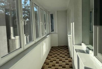 Apartament cu 2 camere decomandat, mobilat în Cornișa - 3