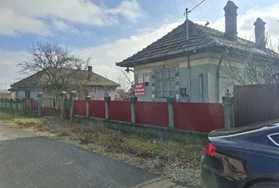 Casă cu 3 camere în Obârșia de Câmp - 1