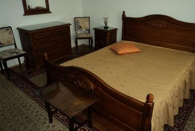 Apartament cu 2 camere decomandat, mobilat în Cișmigiu