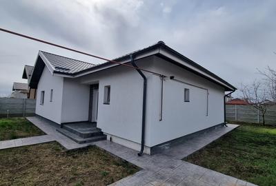 Casa individuala - 3 camere 2 bai - 400 mp teren - 15 min statie STV - 1