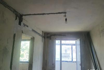 Vanzare apartament 2 camere - 2