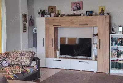 Vand apartament cu 2 camere,pe strada Stejarului,Flore?ti! - 1