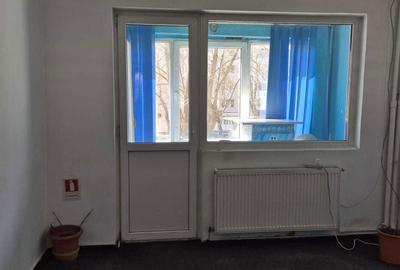 Apartament cu 3 camere semidecomandat în Govândari - 7