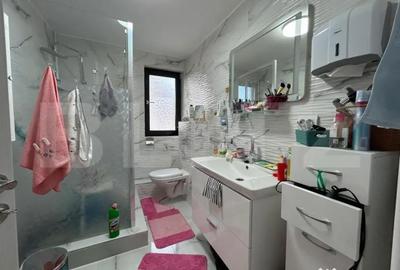 Casă cu 4 camere cu Teren 370 Mp în Lunca Cetățuii - 4