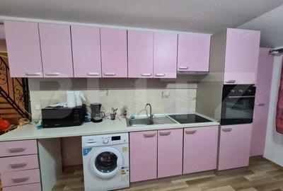 Apartament cu 4 camere decomandat în Central - 2
