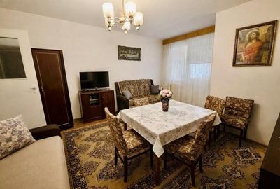 Garsoniera 28 mp + logie |  Str. Parang  | Orientare S-V - 3