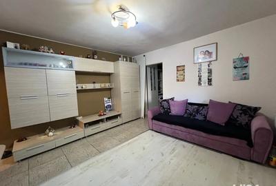 Apartament 3 camere 52 mp zona ?agului, etaj 1 4 - 2
