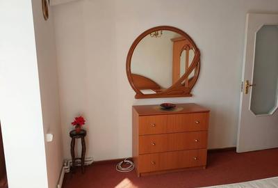 Apartament cu 2 camere decomandat în Tudor - 2