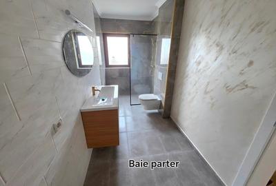 Nou! Proprietar  P+E 155mp util 50m asfalt - 9