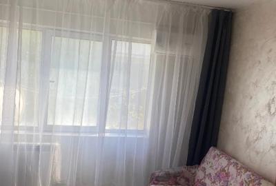 Garson. Podu Ros Tudor -spre Palas 35.000E sau Copou Jnigersitate-67.000E-Libera - 2