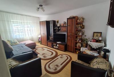 Apartament cu 2 camere in zona Canta- Bloc din 1982 - 2