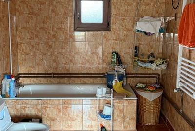 Casă cu 5 camere cu Teren 966 Mp în Central - 10