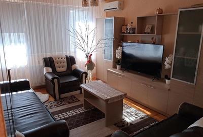 Apartament cu 3 camere decomandat în Central - 3