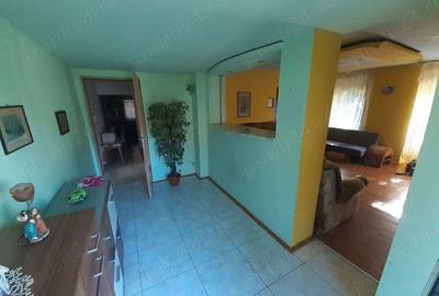 CASA de vanzare in ORAVI?A - 1