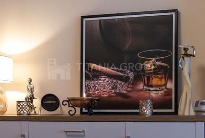 Apartament cu 3 camere semidecomandat în Tractorul - 20