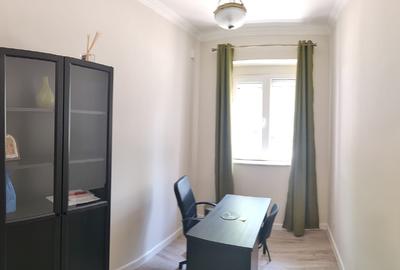 Birou, 72 mp în Central - 3