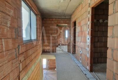 Casă individuală cu 5 camere cu Canalizare în Feleacu - 8