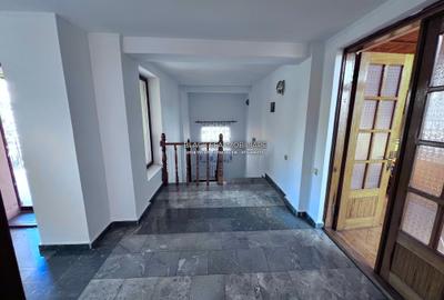 Vila de 7 camere zona Centrala l P+1+M l Vedere la Mare l Ocazie de investitie - 10