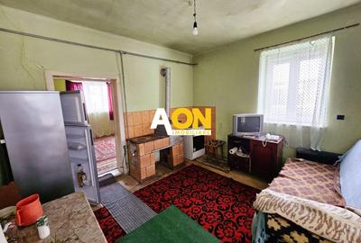 Casă traditională, 3 camere, 1766 mp teren, la asfalt, Vintu de Jos - 12