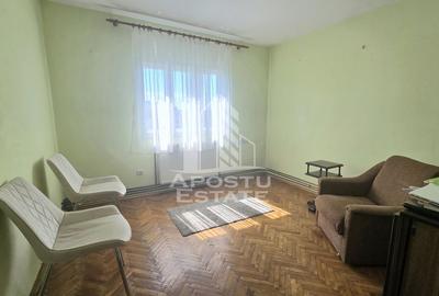 Apartament cu 2 camere, decomandat, centrala proprie, zona Lipovei - 2