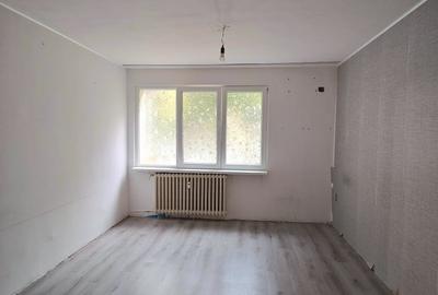 Spatiu comercial  parter Str. Trapezului langa metrou 1 Decembrie - 6