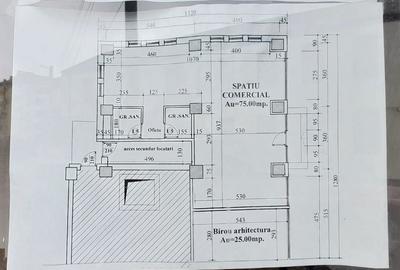 Spațiu comercial, de 75 mp, în Central - 4