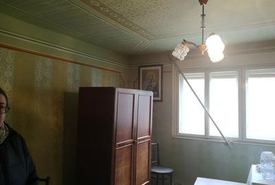 Casă cu 4 camere în Vărășeni - 6