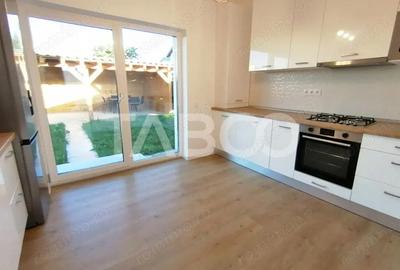 Casă cu Teren 336 Mp în Central - 10