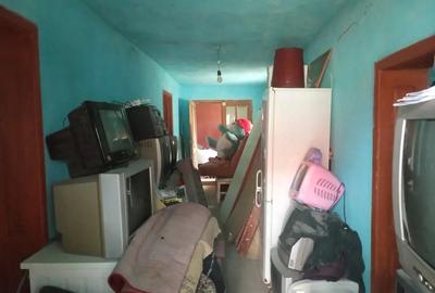 Vand casa in Moldova veche - 2