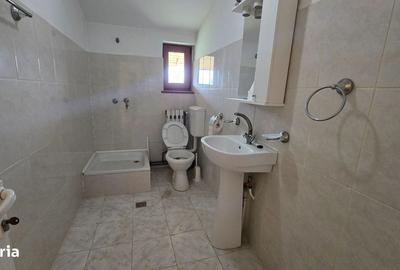 Casă cu 4 camere în Moimești - 12