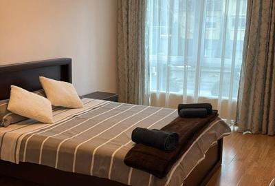 Apartament cu 2 camere decomandat în Tractorul