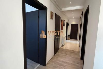 Apartament cu 4 camere, mobilat în Tractorul - 16