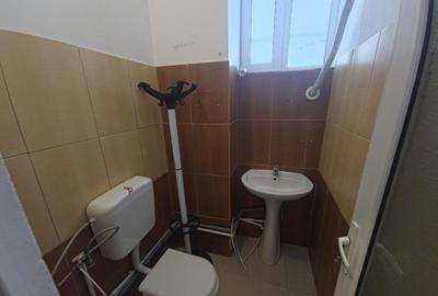 Spa?iu comercial 35 mp zona Stadion Constan?a vad excelen - 3