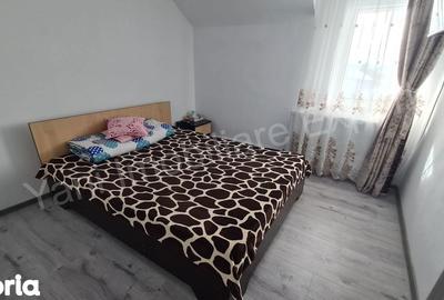 Casă cu 4 camere cu Teren 1626 Mp în Ciofrângeni - 8