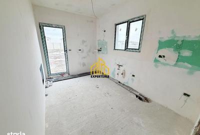 Casă cu 3 camere cu Canalizare în Clinceni