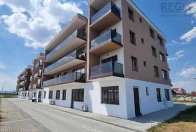 Apartament cu 2 camere decomandat în 13 Decembrie - 1