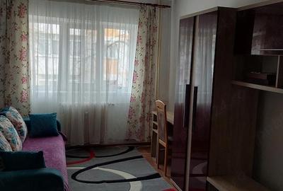 Apartament cu 2 camere decomandat în Central - 2