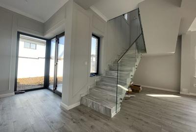Casă cu 4 camere în Albești - 2
