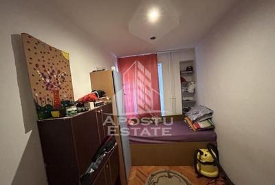 Apartament cu 3 camere semidecomandat, mobilat în Dâmbovița - 9