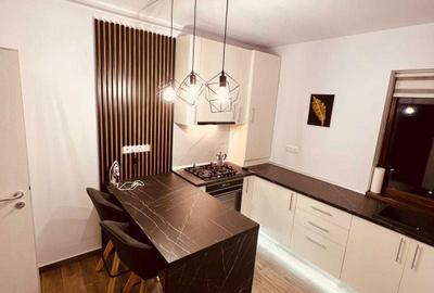 Apartament cu 2 camere decomandat în Central - 1