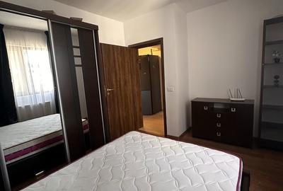 Apartament cu 3 camere decomandat în Roșu - 2