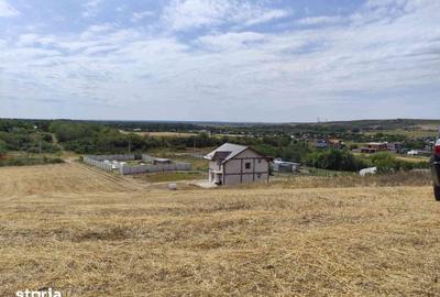 Teren de 6050 mp, în Șimnicu de Sus