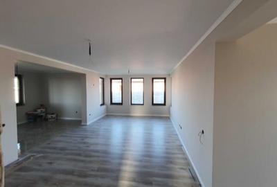 Casă Sântandrei, 4 cam, 150 mp SU, teren 500 mp.142.000 EUR o Comision 0 - 3