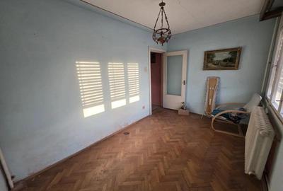 Apartament 4 camere de vanzare Zona Balcescu, vedere catre Biserica - 3