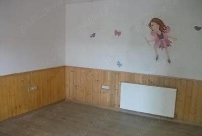 Casă cu 5 camere în Central - 3