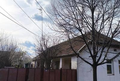CASA DE VANZARE